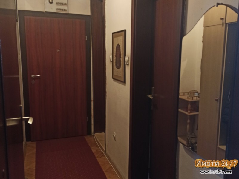Се продава стан во Ново Лисиче