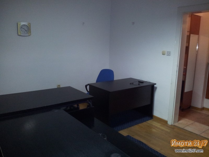 Prodavam stan vo najstrog Centar na Skopje 35 m2 na Ploshtad Filip Vtori