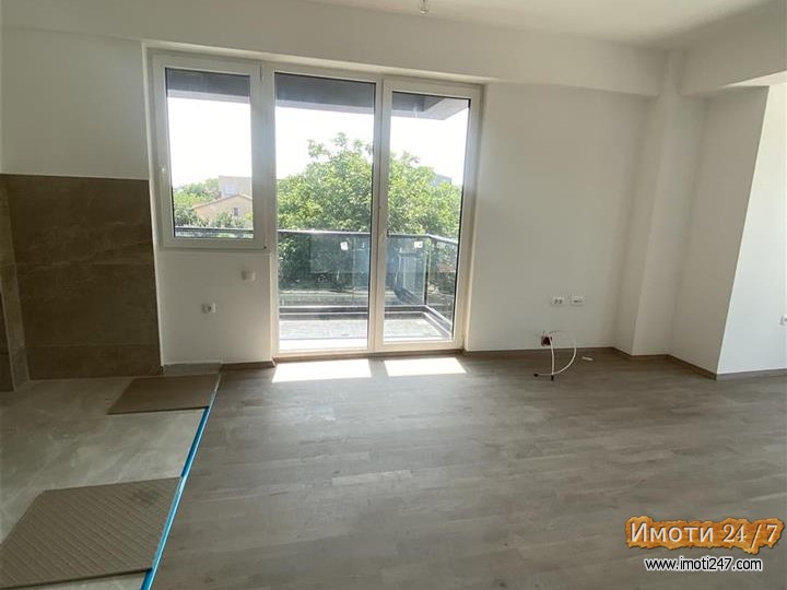 Se prodava stan 69m2 vo Taftalidze 2