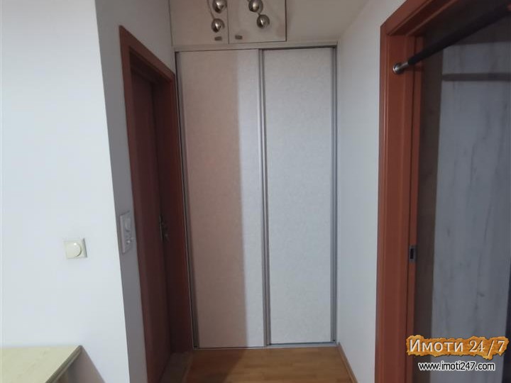 Se prodava stan 54m2 vo Centar