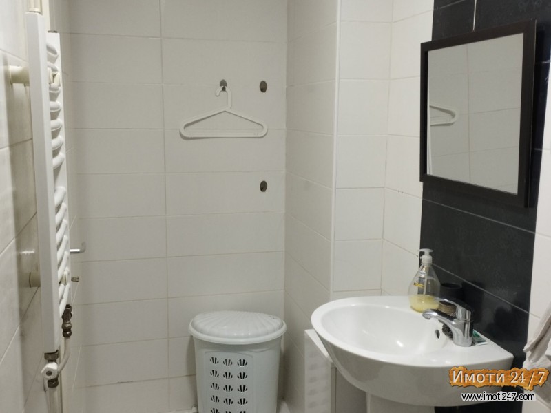 Se izdava stan 50m2 vo Centar