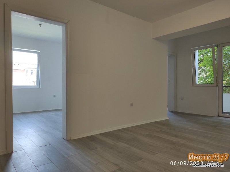 Stan 70m2 + 6m2 Podrum na 1-vi sprat CELOSNO RENOVIRAN - NOV