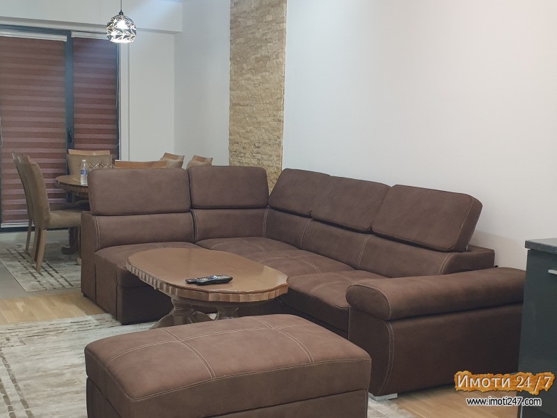 Se prodava luksuzen namesten stan na vodno panorama 48 m2