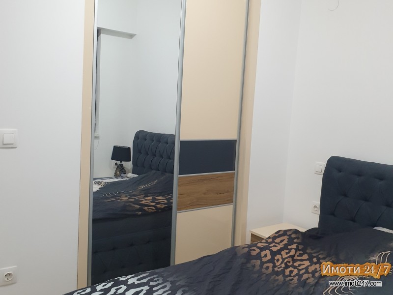 Se prodava luksuzen namesten stan na vodno panorama 48 m2