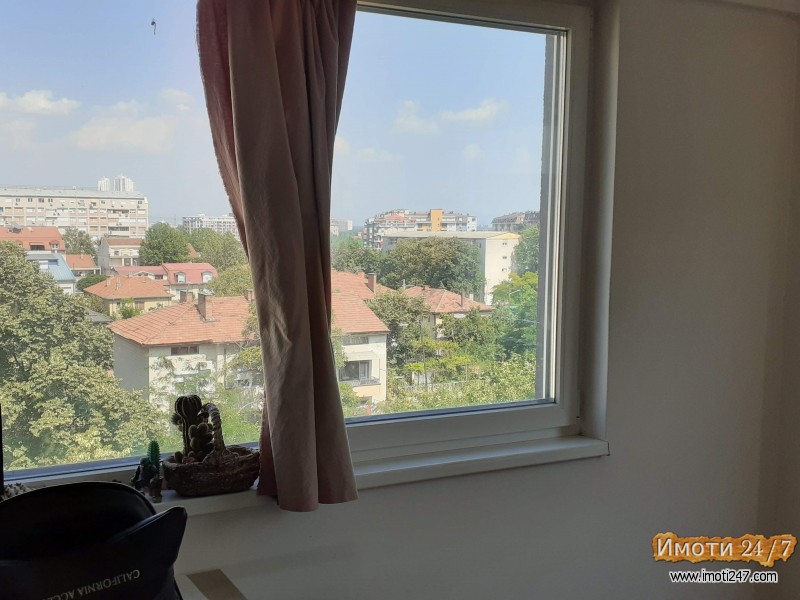 Garsoonjera So Ubav Pogled vo Kisela Voda