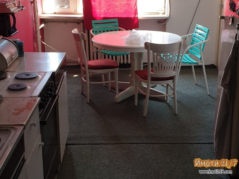 prodavam stan 86m2 vo Centar kuli Gradski zid