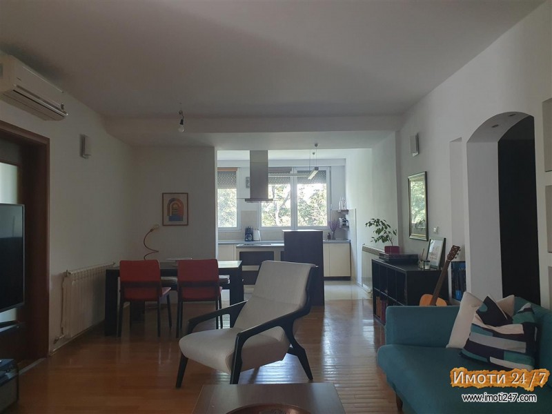 Se prodava stan 79m2 do Gradski Park
