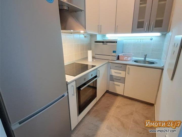 Se prodava stan 51m2 vo Karposh 4