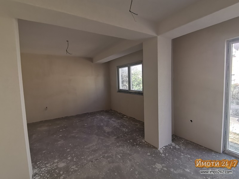 SE PRODAVA 45m2 CENTAR - ZAD HOTEL TINO