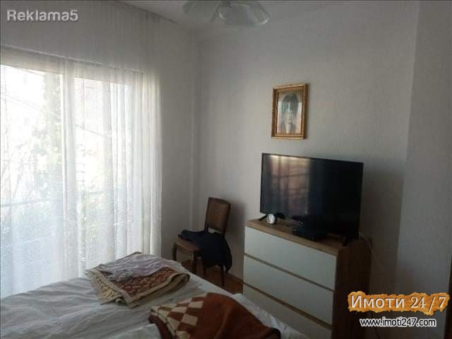 KUKA VO STARIOT DEL NA OHRID SO PREKRASEN POGLED NA EZEROTO I PLOSTADOT