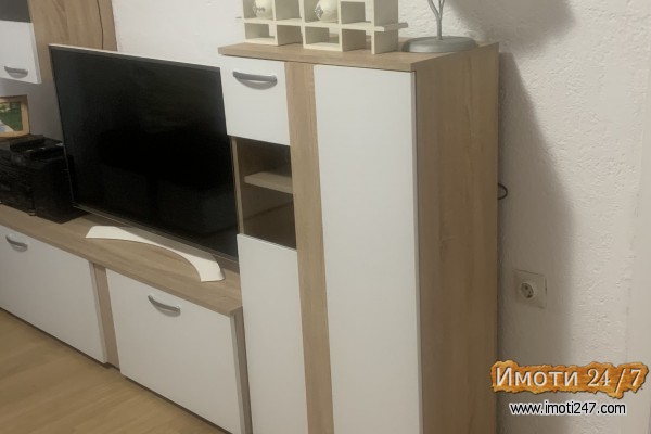 Se izdava sprat od Kuka 