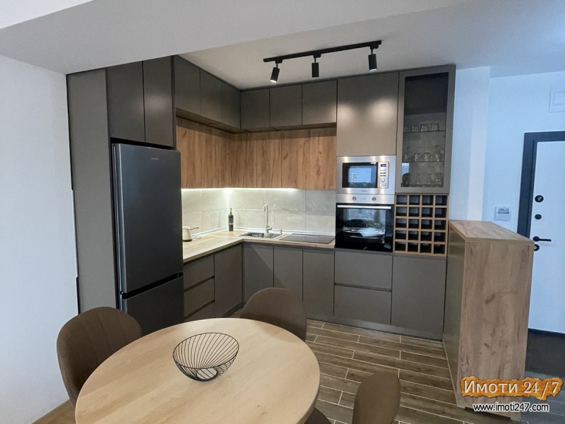 Пространнов и невселен  стан со 1 спална за  изнајмување