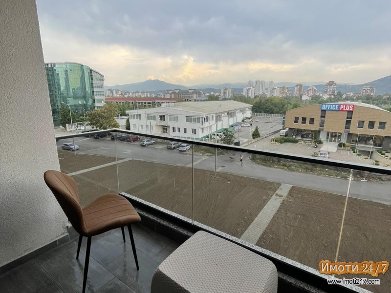 Пространнов и невселен  стан со 1 спална за  изнајмување