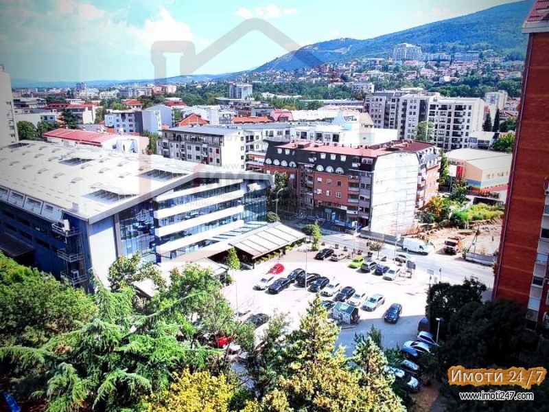 УДОБЕН ТРОСОБЕН СТАН НА СУПЕР ЛОКАЦИЈА ВО ЦЕНТАРКАПИШТЕЦ