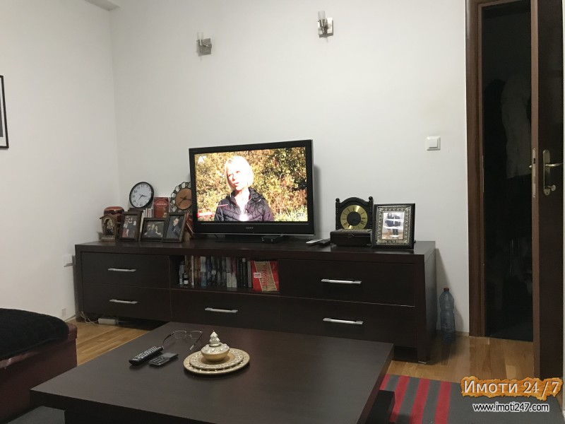 Se prodava stan na VODNO