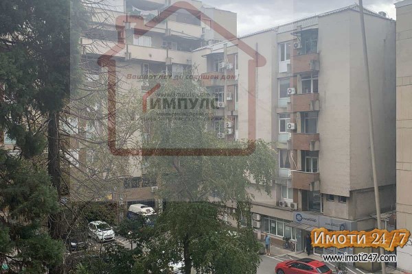 ТРОСОБЕН СТАН ВО СТРОГ ЦЕНТАРГРАДСКИ ЅИДБЕКО