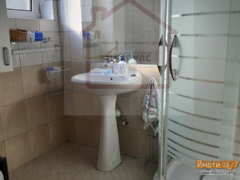 КАТ ОД КУЌА НА АТРАКТИВНА ЛОКАЦИЈА ВО ТАФТАЛИЏЕ 1КАТАСТЕР