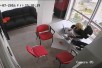 Издавам 70м2 деловен простор во атрактивна деловна зграда во Центар на Скопје со 3 просории