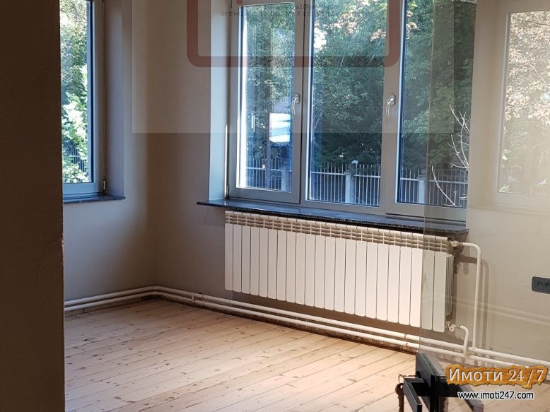 DELOVEN PROSTOR VO CENTAR