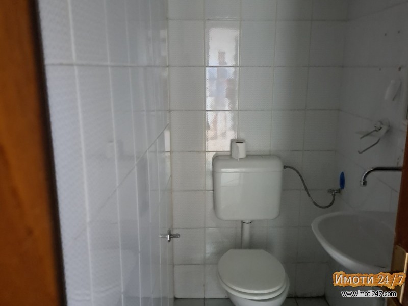 SE PRODAVA DELOVEN PROSTOR 57m2AERODROMSKOPJANKA