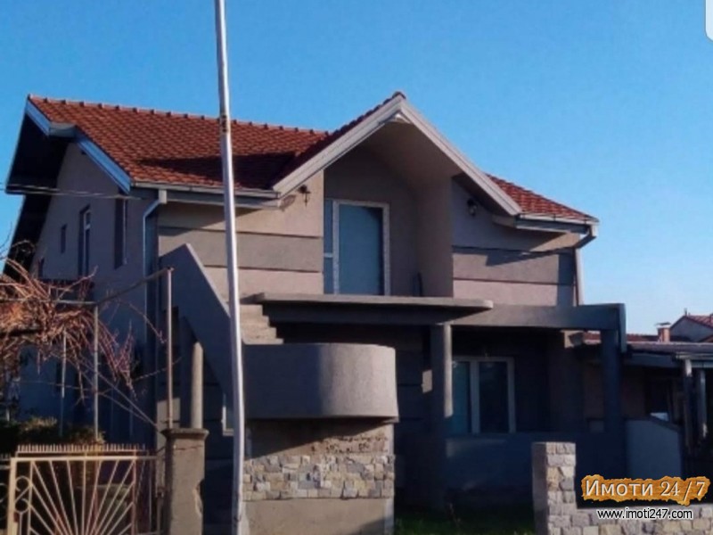 Prodavam Kuka 200m2 NDracevo