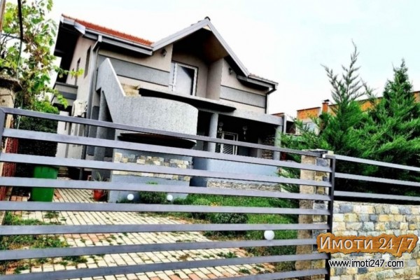 Prodavam Kuka 200m2 NDracevo