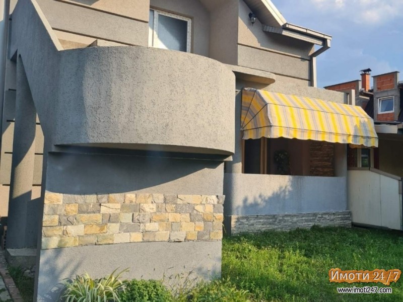 Prodavam Kuka 200m2 NDracevo