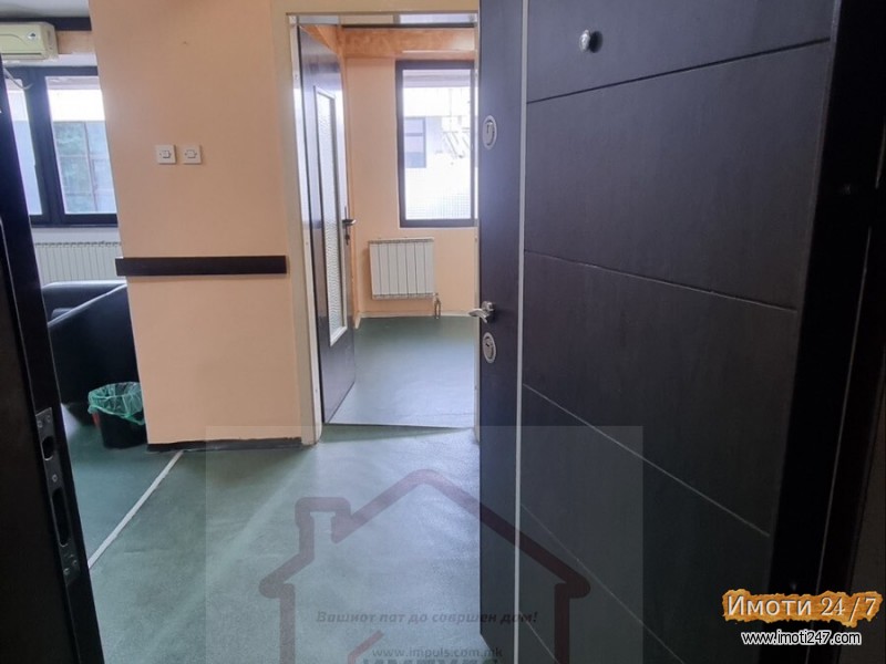 АТРАКТИВЕН ДЕЛОВЕН ПРОСТОР НА ТОП ЛОКАЦИЈА ВО КАРПОШ