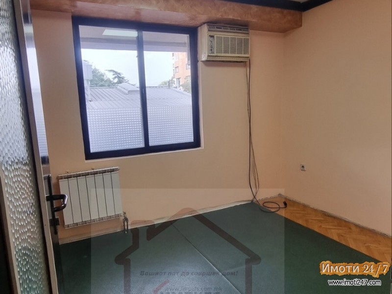 АТРАКТИВЕН ДЕЛОВЕН ПРОСТОР НА ТОП ЛОКАЦИЈА ВО КАРПОШ