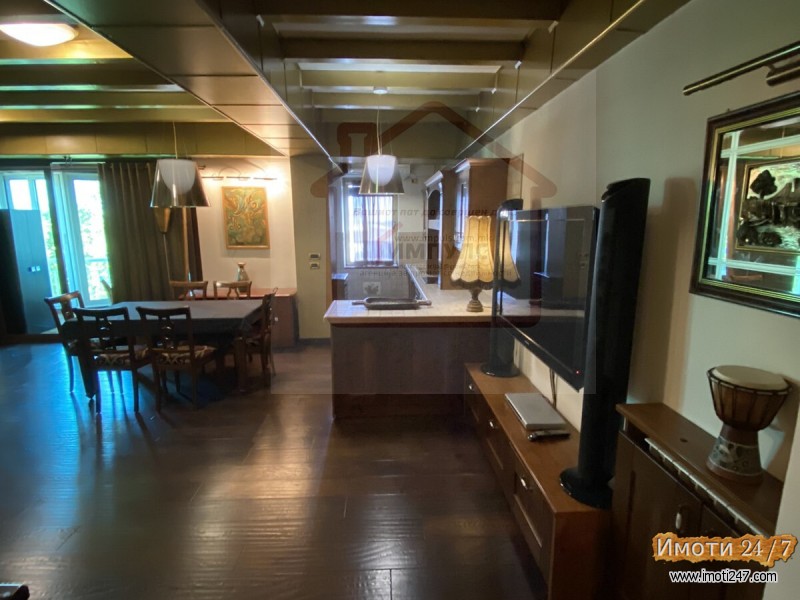 КОМФОРЕН И УДОБЕН ЧЕТИРИСОБЕН СТАН СО ЛОКАЦИЈА ВО ДЕБАР МААЛО