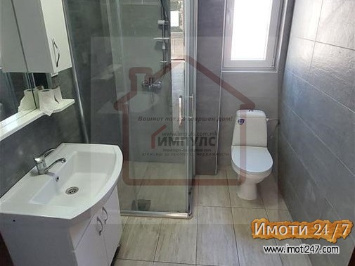 ATRAKTIVEN DELOVEN PROSTOR LOCIRAN VO CRNICE