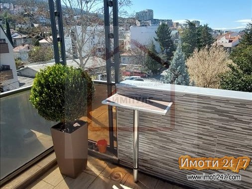 ATRAKTIVEN DELOVEN PROSTOR LOCIRAN VO CRNICE