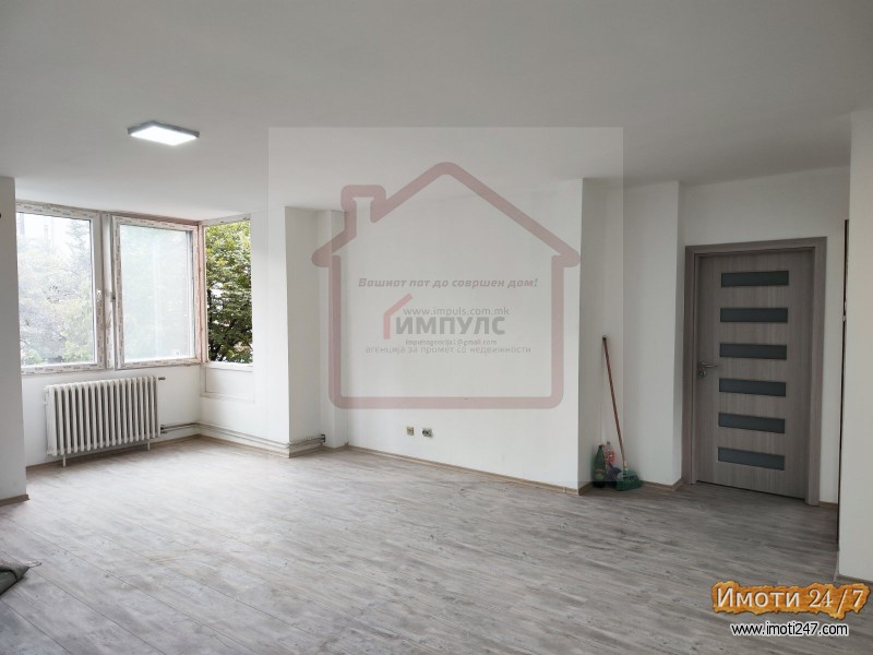 РЕНОВИРАН ПРАЗЕН ТРОСОБЕН СТАН ВО СТРОГ ЦЕНТАР