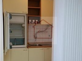 NAMESTEN DELOVEN PROSTOR SO LOKACIJA VO CENTAR