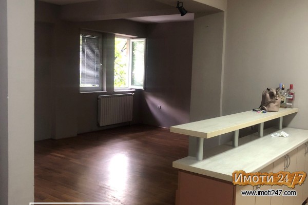 60m2 izdavanje Debar Maalo