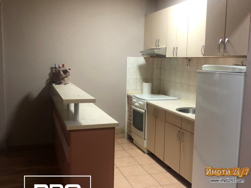 60m2 izdavanje Debar Maalo