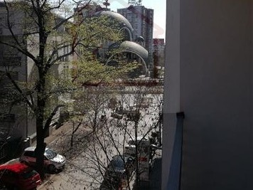 ПРАЗЕН ТРОСОБЕН СТАН ВО ЦЕНТАРДЕБАР МААЛО