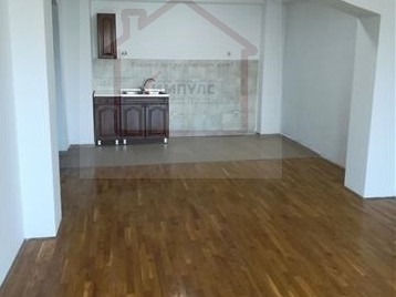 ПРАЗЕН ТРОСОБЕН СТАН ВО ЦЕНТАРДЕБАР МААЛО