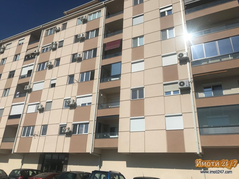 Издавам нов стан во новоградба 40м2 Скопје идеален за деловен простор