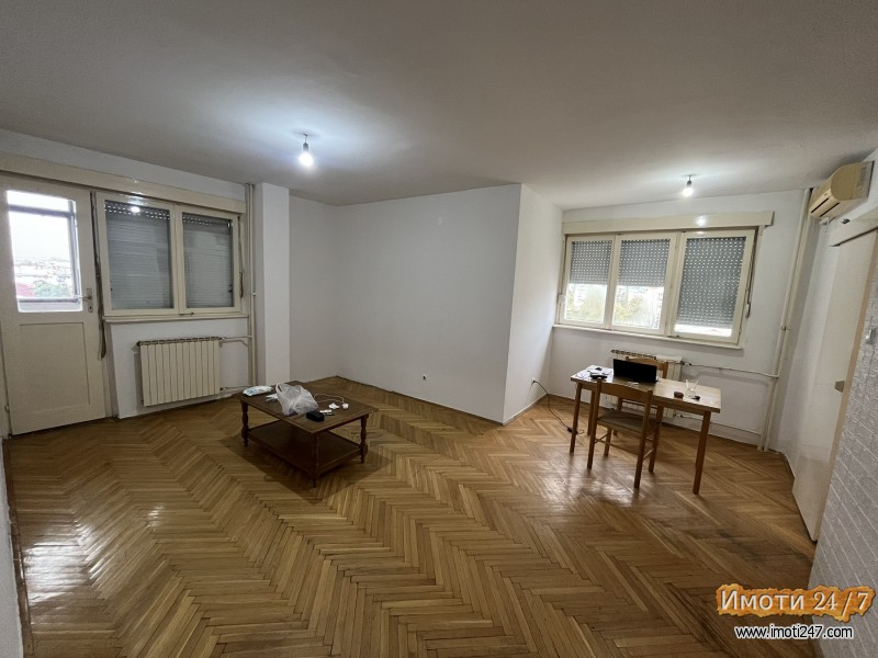 TROSOBEN STAN VO AERODROMHOTEL RUSIJA 