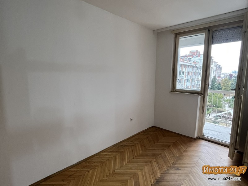 TROSOBEN STAN VO AERODROMHOTEL RUSIJA 