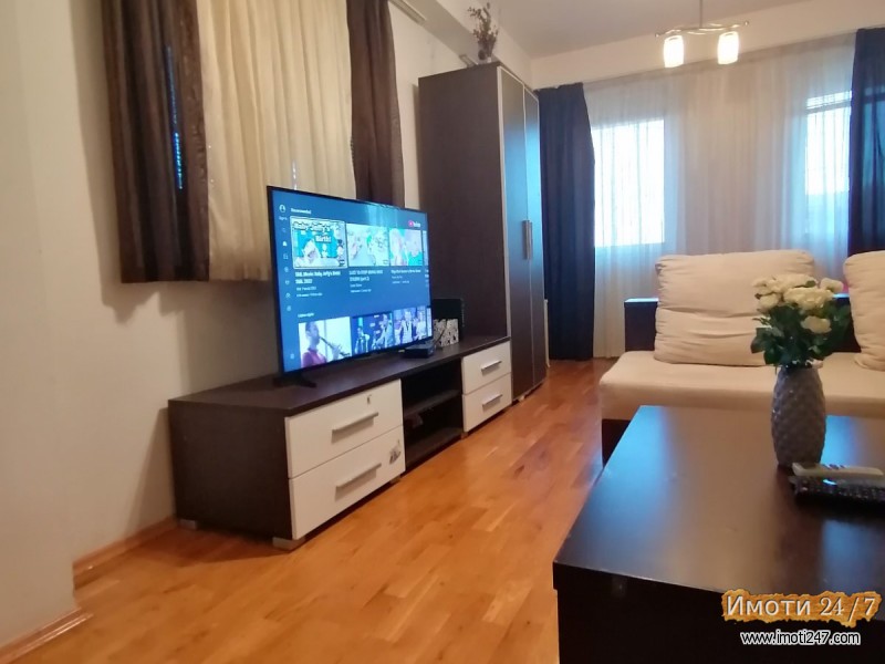 Se izdava celosno namesten stan vo Crniche 