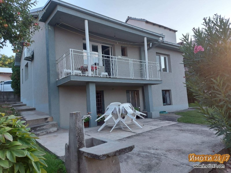 Renovirana kuka 132m2 so dvor 814m2 vo Pripor