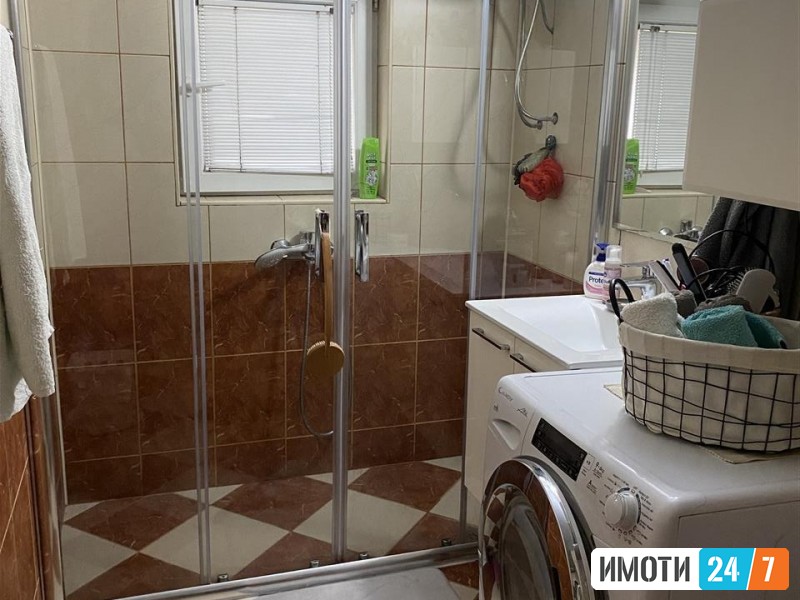 Се продава стан во Хиподром 60m2