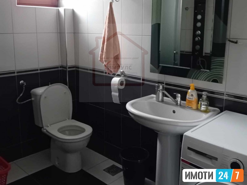 ПРЕКРАСНА САМОСТОЈНА КУЌА ИДЕАЛНО ЛОЦИРАНА ЦЕНТАР