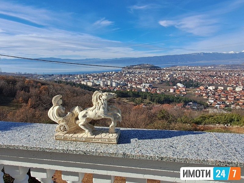 ЕКСКЛУЗИВНА КУЌА ВО ОХРИД - РАМНЕ