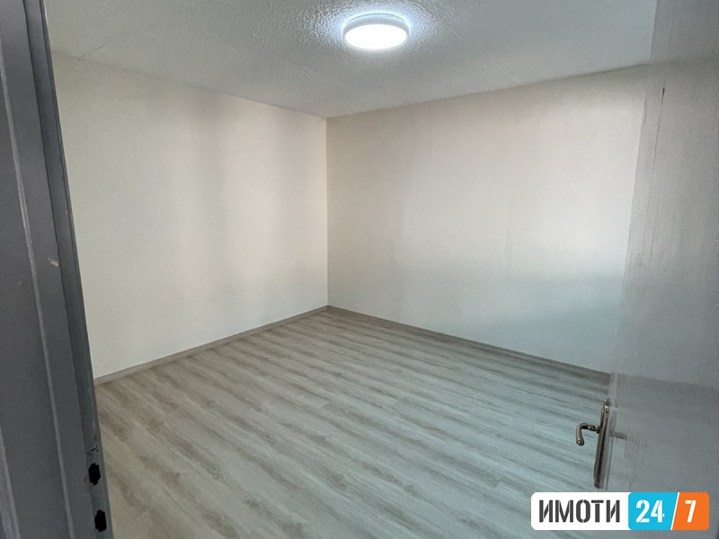 Се продава куќа во населба Ченто Скопје на улица Методија Андонов - Ченто