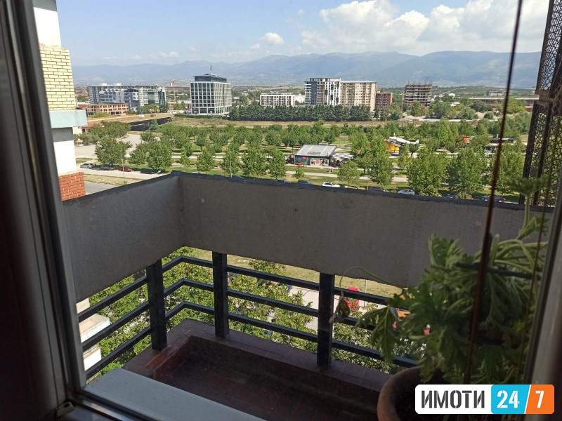 Се продава стан во Ново Лисиче
