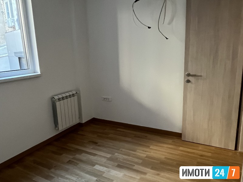 Нов стан Буњаковец продава