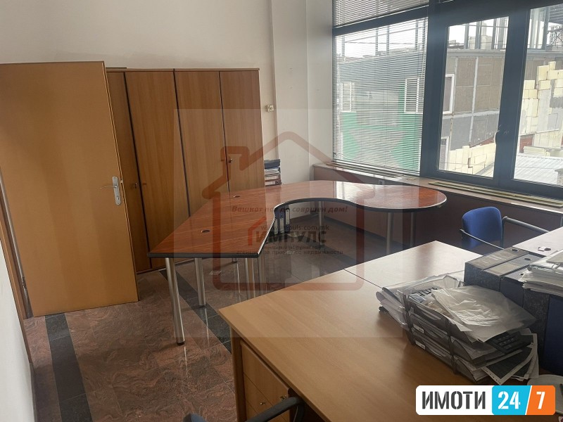 НАМЕСТЕН ДЕЛОВЕН ПРОСТОР НА АТРАКТИВНА ЛОКАЦИЈА ВО ЦЕНТАР
